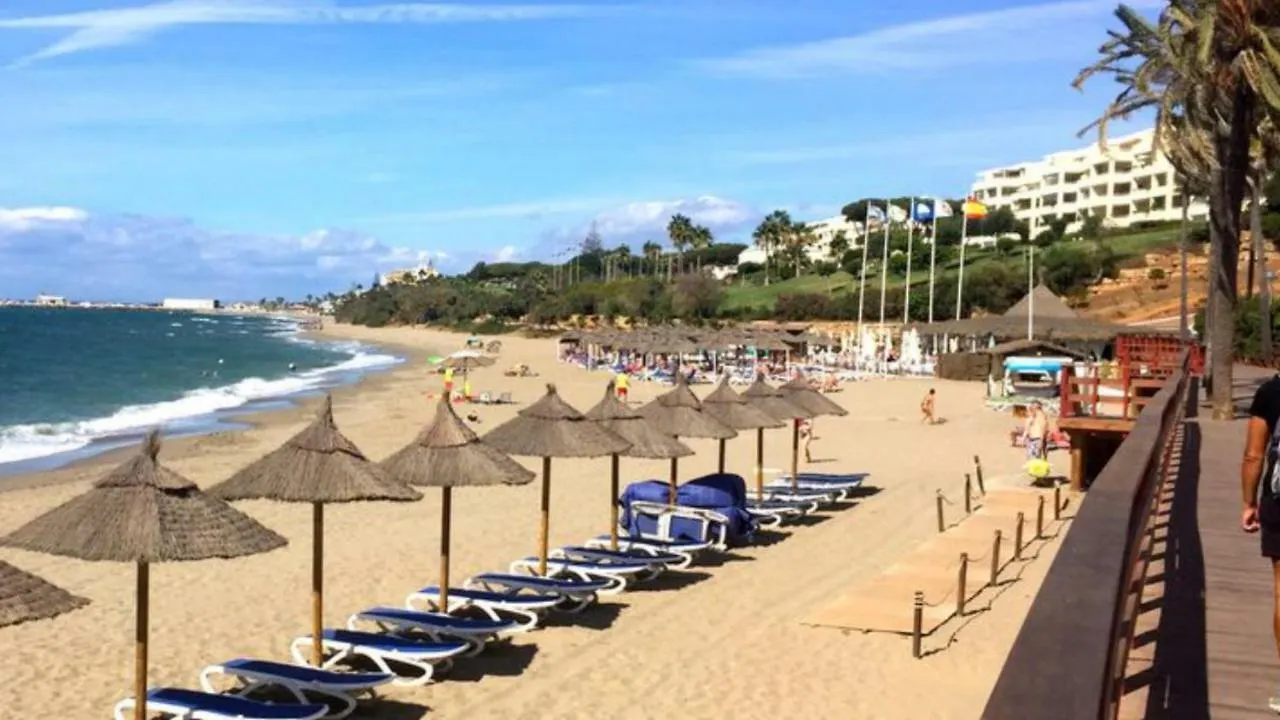 Mijas Costa - Beachside Apartment- A La Cala De Mijas